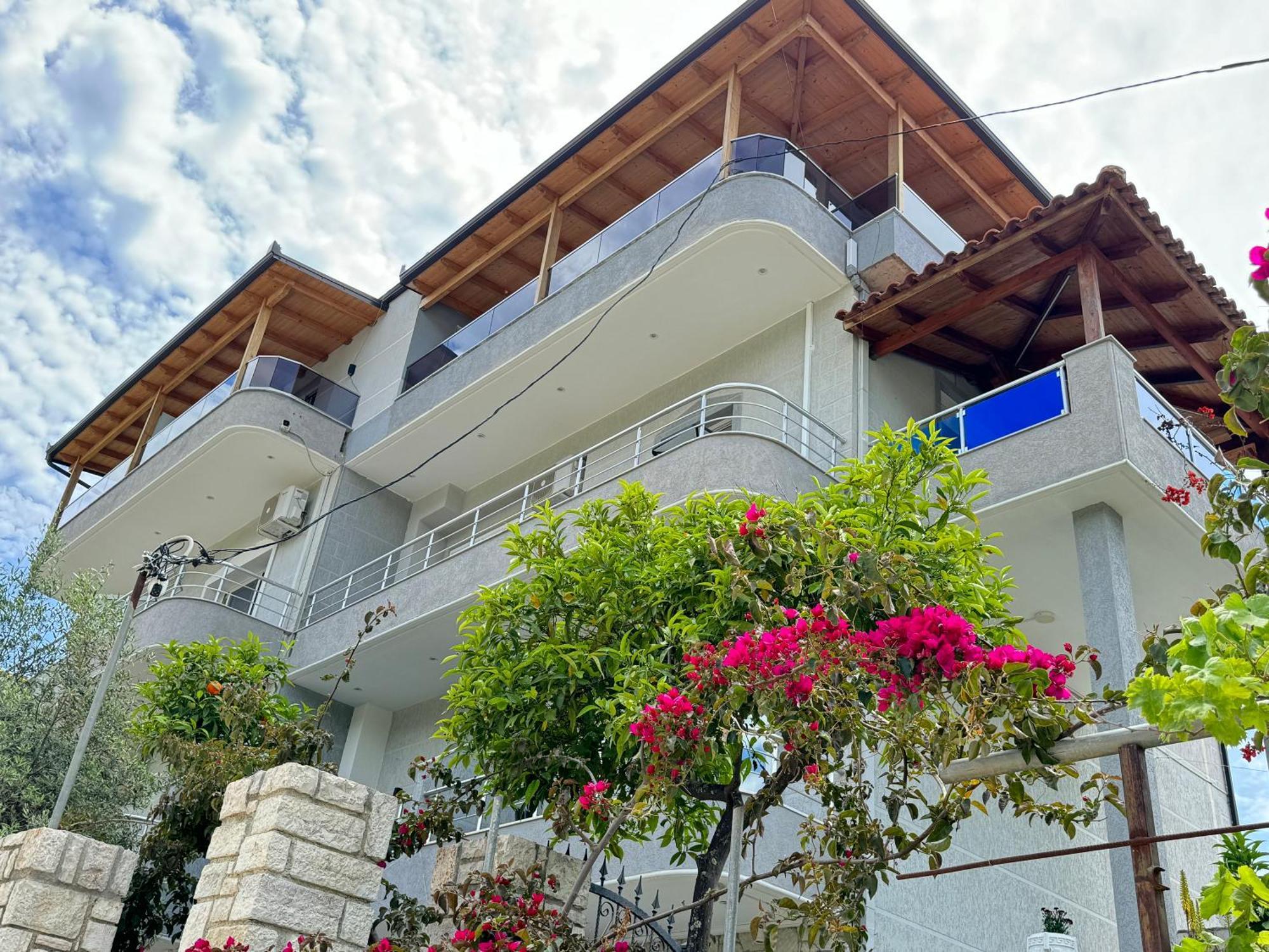 Villa Bodini Himare Buitenkant foto